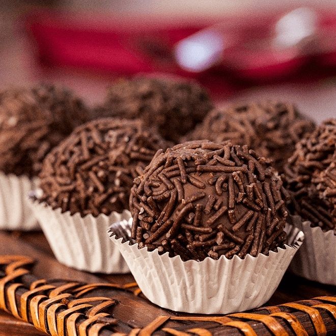Best Whey Bar Caixa com 12 unidades (396g) - Sabor: Brigadeiro